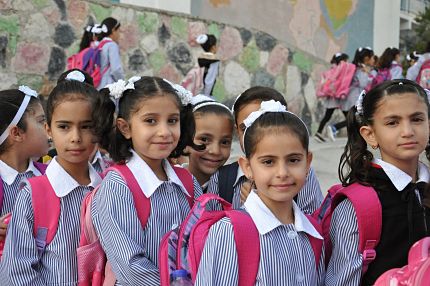 « Un choix cruel » : pourquoi Israël cible les écoles palestiniennes (vidéos)